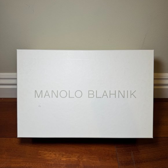 MANOLO BLAHNIK LURUM WHITE SATIN SIZE 38 - Picture 8 of 9